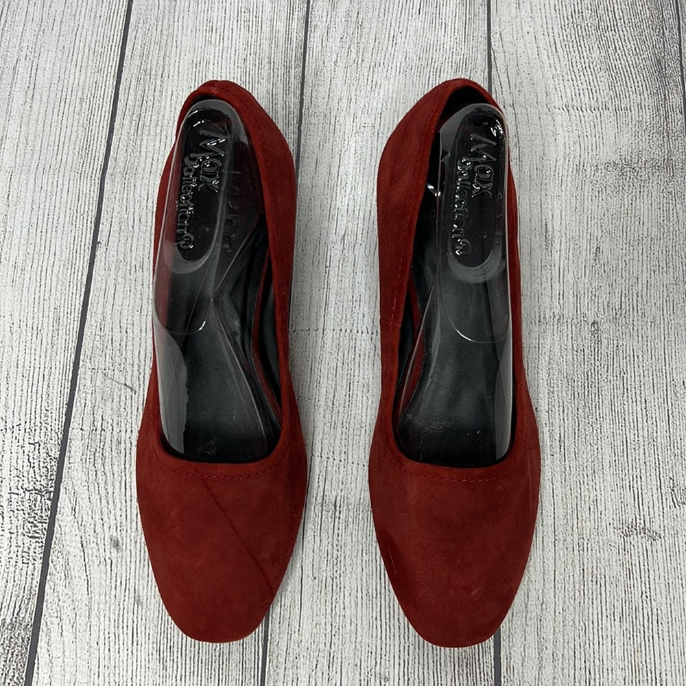 🔹 M4DE Block Heel Loafer